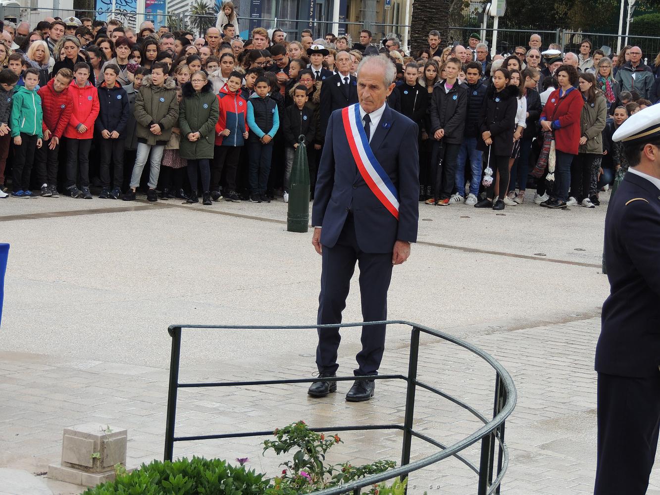 PHASE 2 2018 11 11 LA FLAMME DU SOUVENIR A TOULON (81).JPG -           